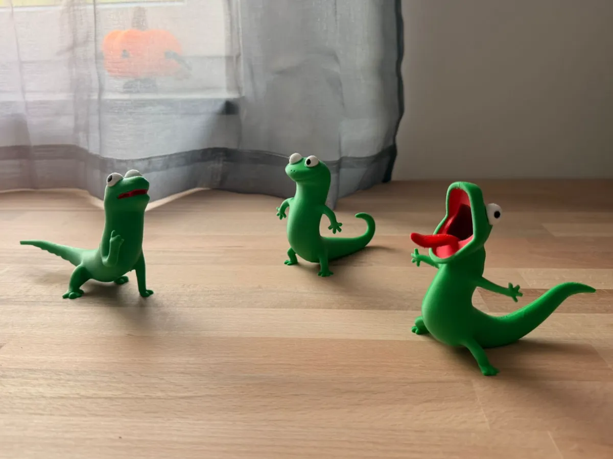 Lizard Trio - Hoppers - Tom Lizard Meme Version 1 - Free 3D Print Model - MakerWorld thumbnail