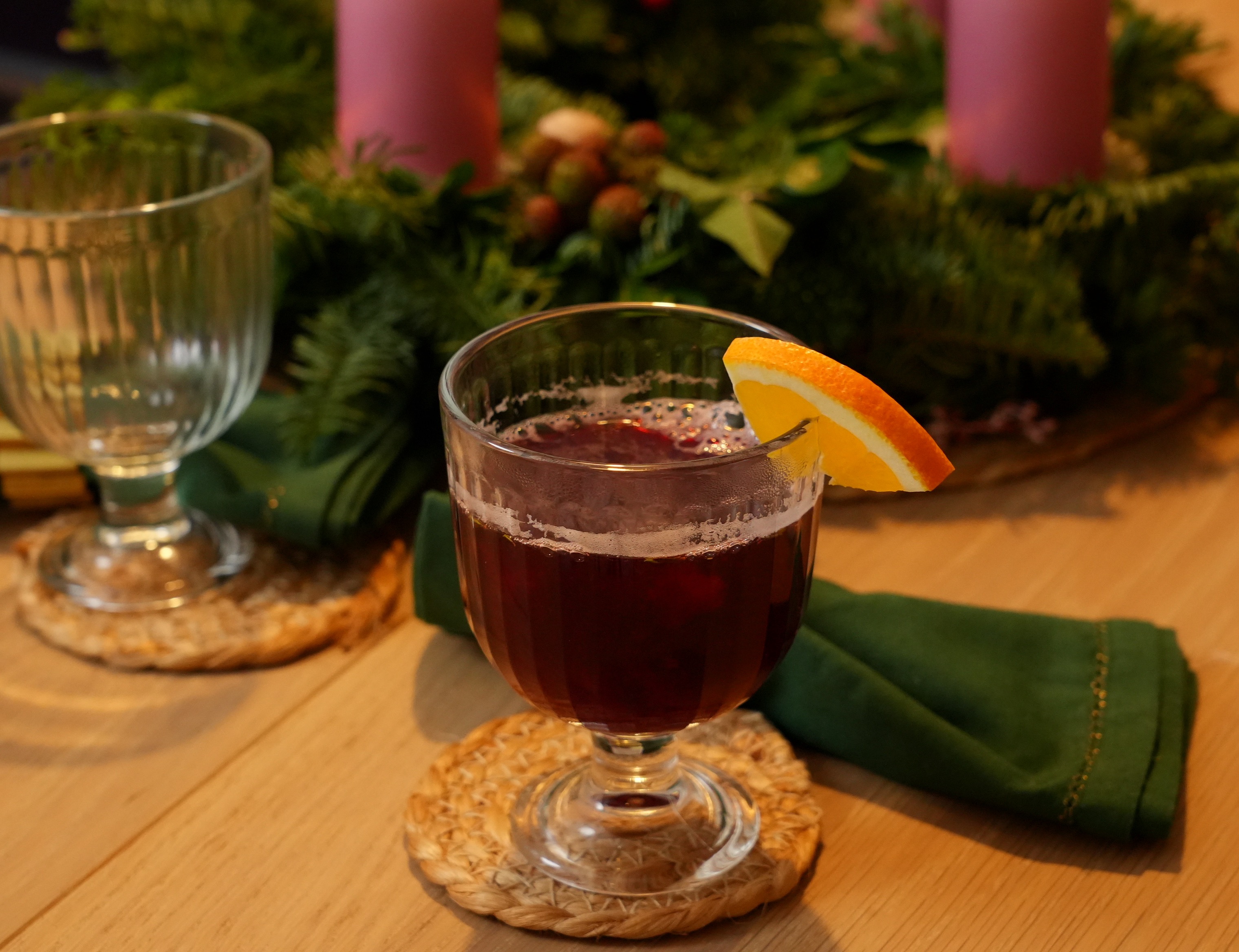 Honig-Glühwein mit Thymian thumbnail
