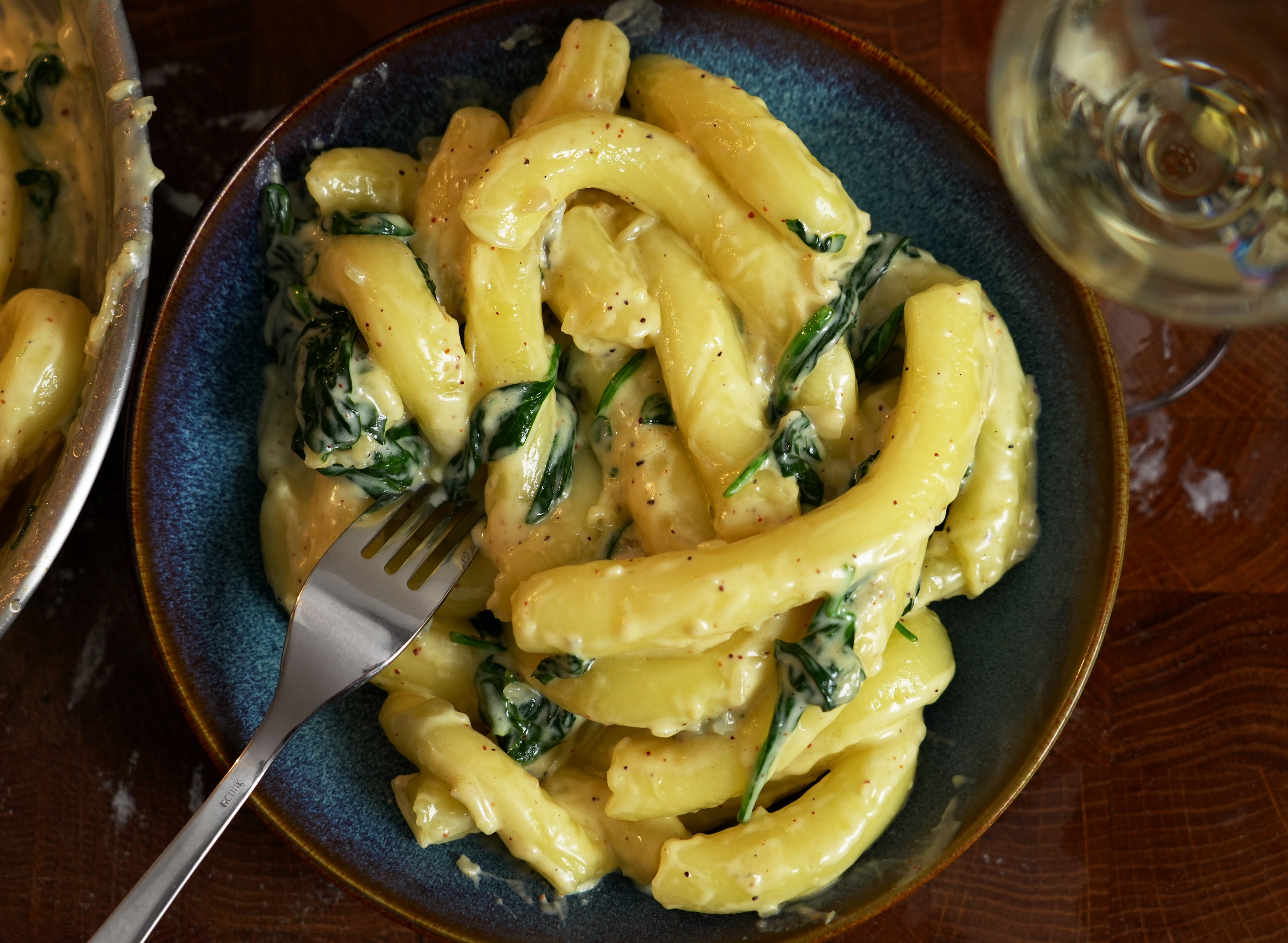 Dicke Kartoffelnudeln mit cremiger Gorgonzola-Soße thumbnail