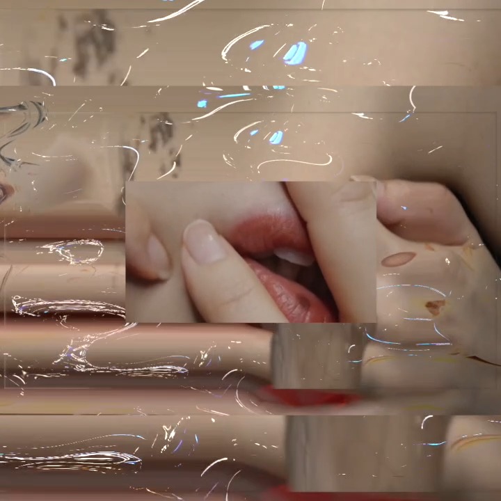 Endocrine, 2021 by @ibuki_kuramochi

“My body, extracted digitally, is metamorphosed into various forms beyond time and 