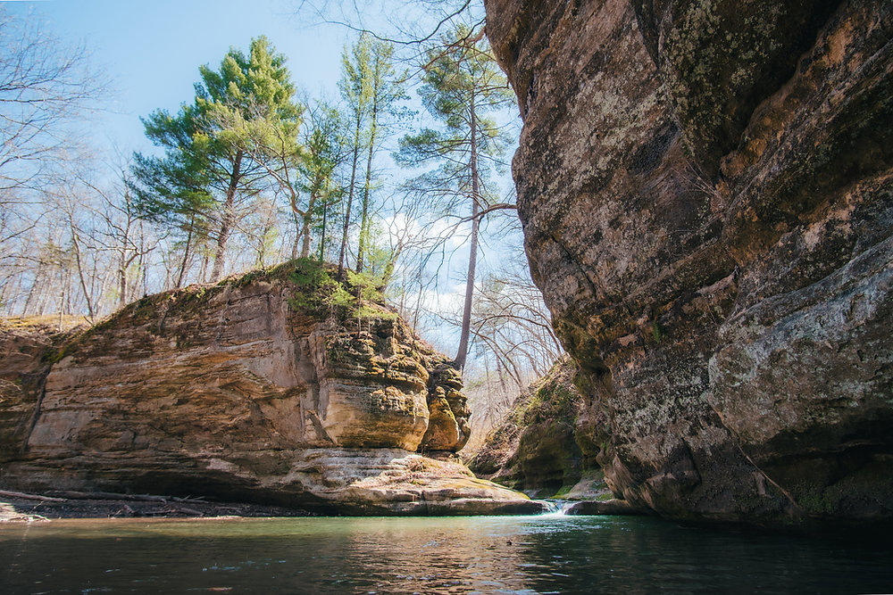 Hiking Starved Rock in Spring: Mud, Waterfalls, Closures, and What to Know thumbnail