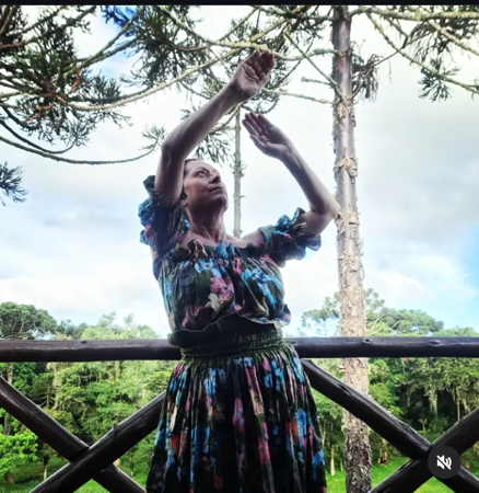 Rosângela Martins - Hula Havaiana thumbnail