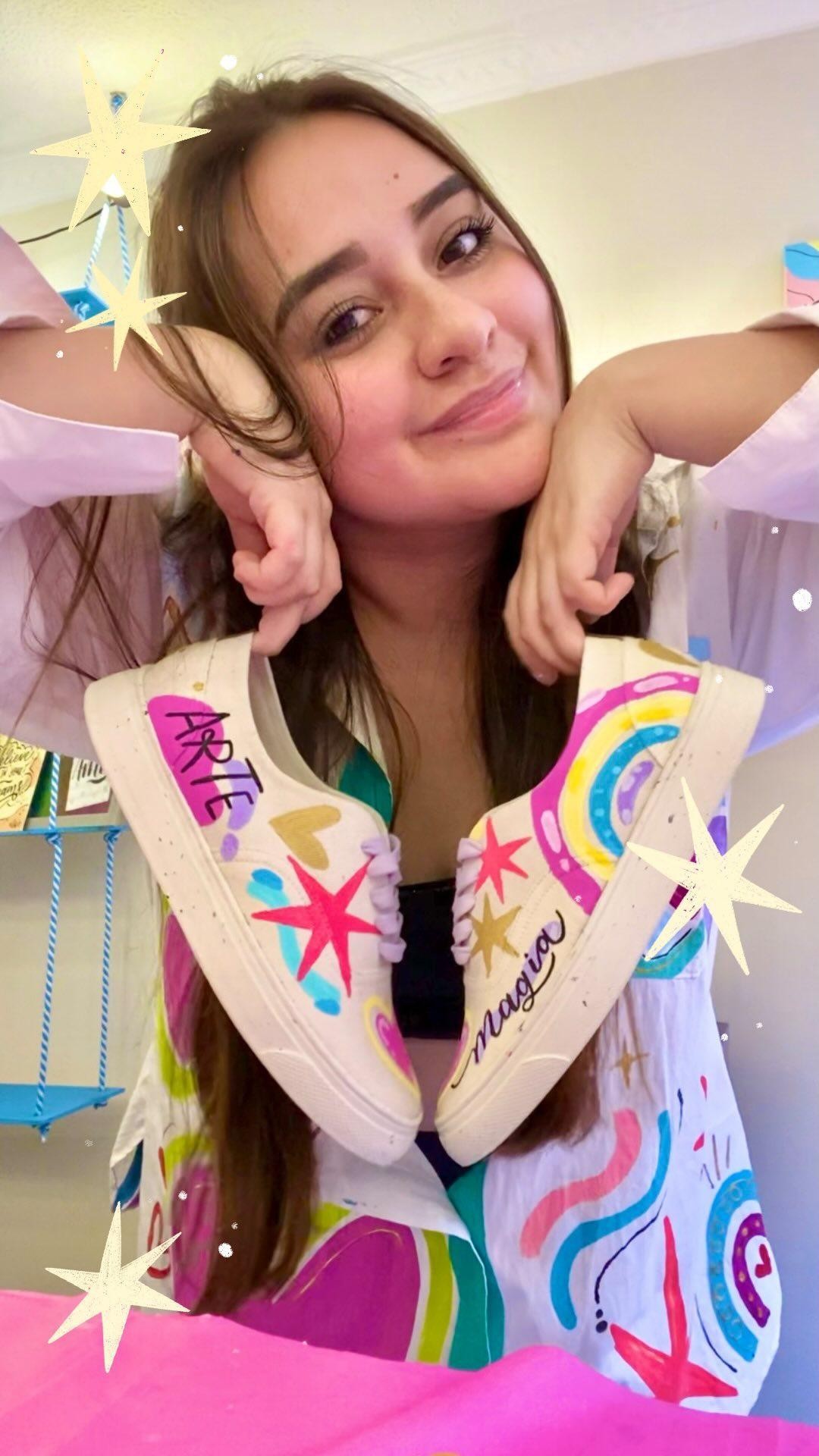 Mis zapatos favoritos 🎨👩🏻‍🎨🩷
Aprende todo sobre la pintura textil en mi taller 🎨
Ven a pasar un rato agradable y deja qu