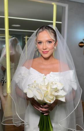 Noivas | Debutantes  thumbnail