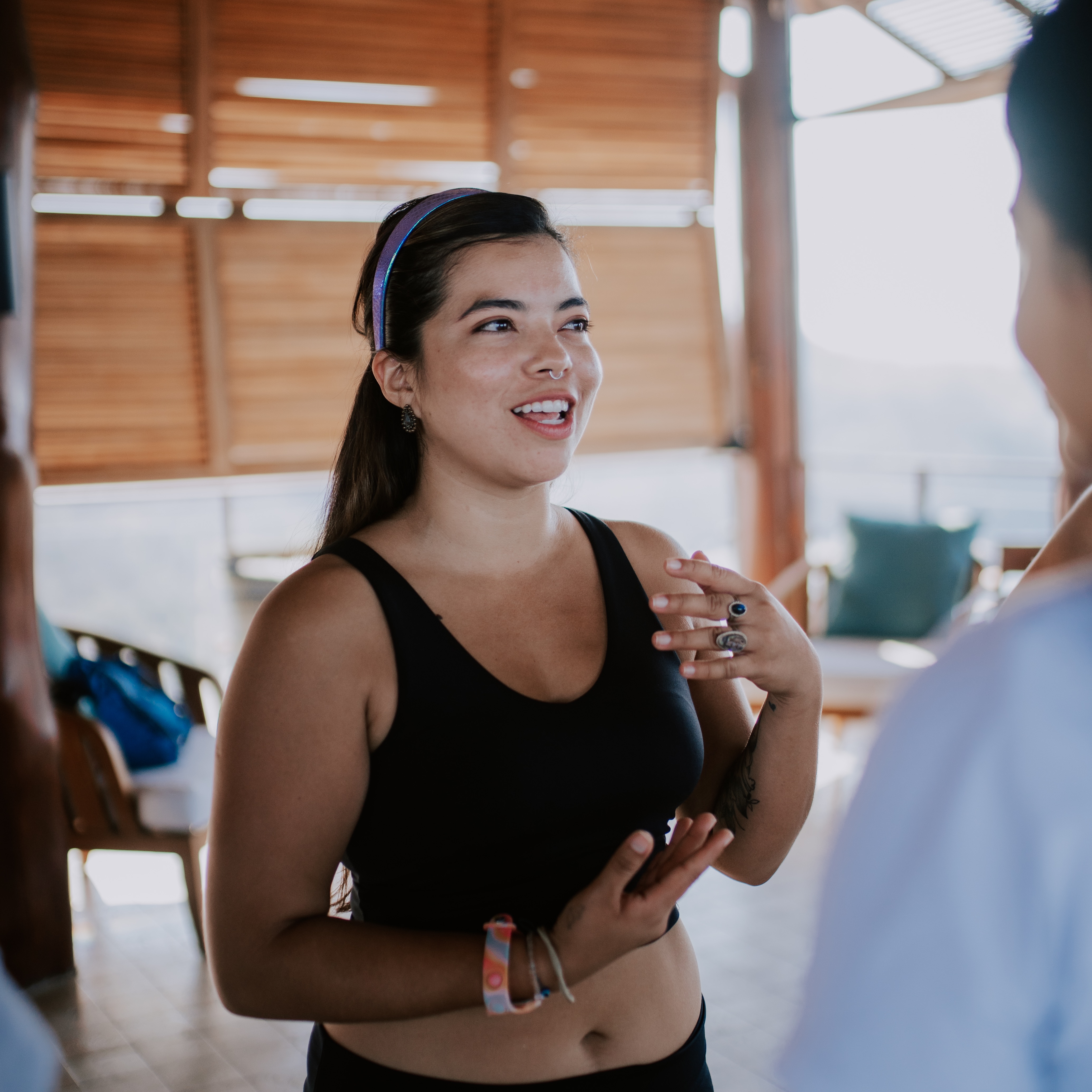 Practiquemos yoga thumbnail