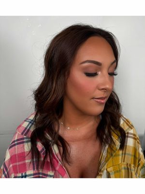 My girl!! #beforeandafter #fyp #makeup #makeuptok #makeuptransformation #makeupartist #transformation #mua 