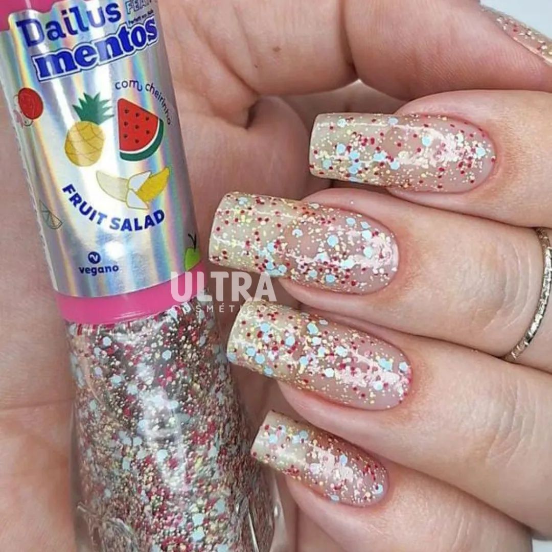 Fruit salad 🍌🍉🍇🍓COLEÇÃO MENTOS🧊

✨Lançamento da @dailus em parceria com a @mentosbrasil

São esmaltes com cheirinho das 