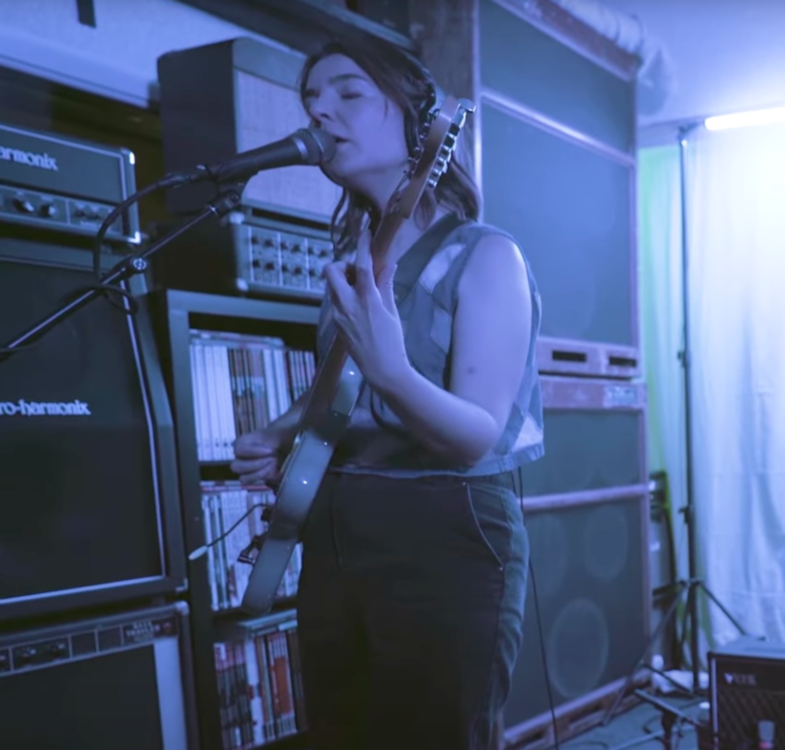 Morpho Friend - Live at Old Blood Noise Endeavors thumbnail