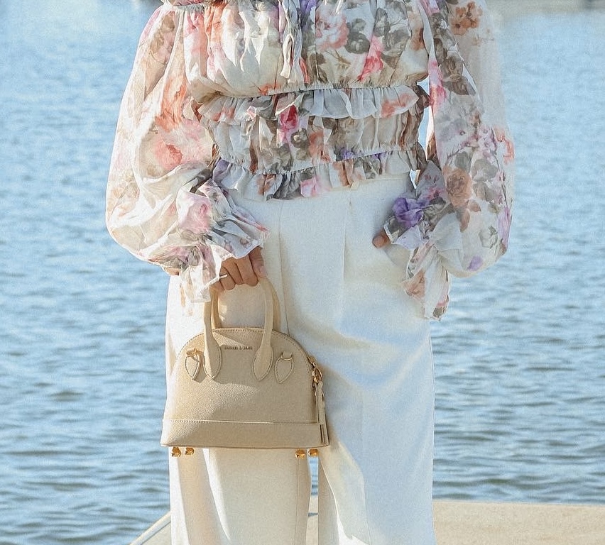 Charles & Keith (15% code : COMAMB-H4ULGWEIMW) thumbnail