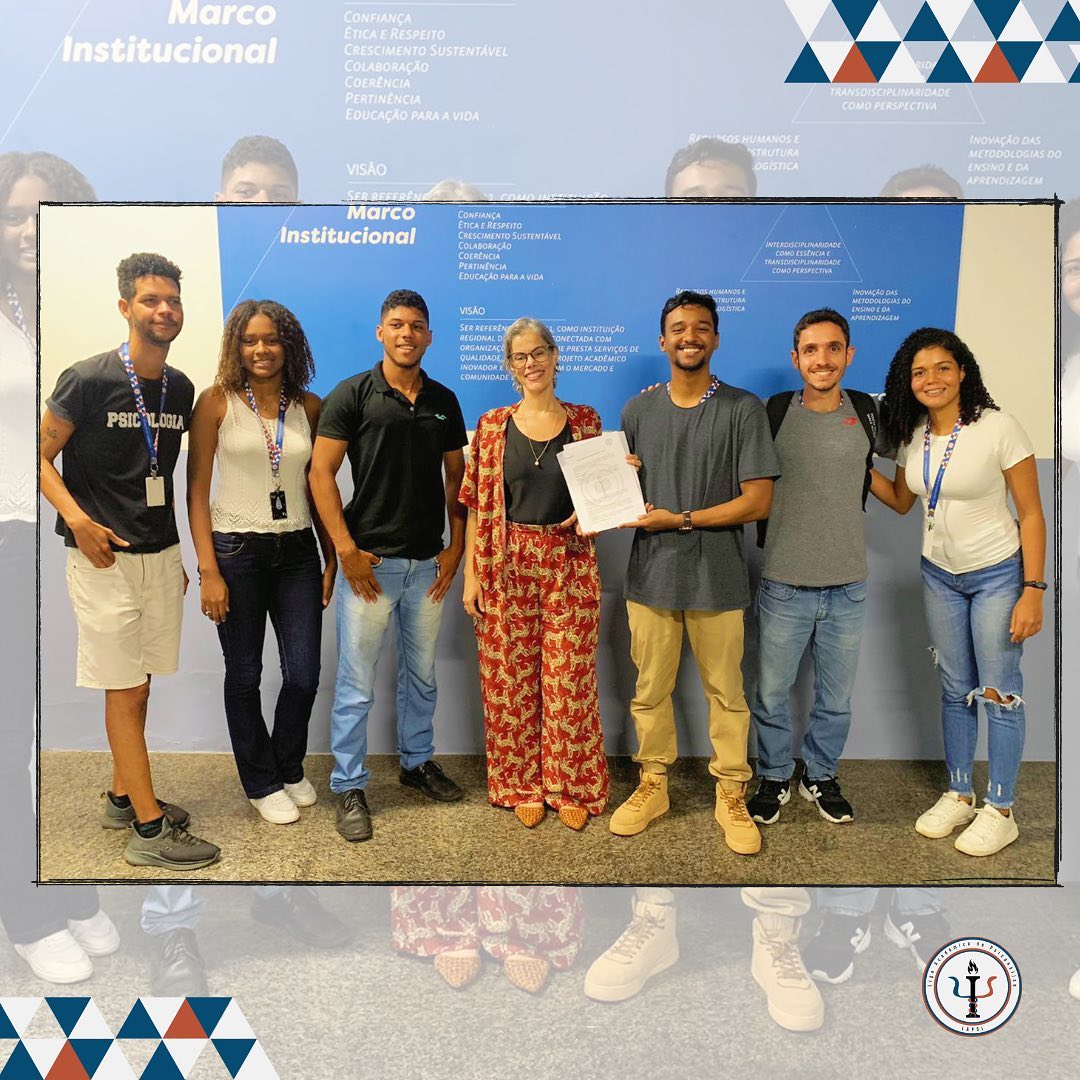 Vem conferir! 💪🏾🤩

Lembrando desse dia histórico. Assinamos a ata de fundação e o estatuto que oficializou a Liga Acadêm