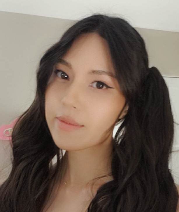 Throne | Tiff | My Wishlist thumbnail