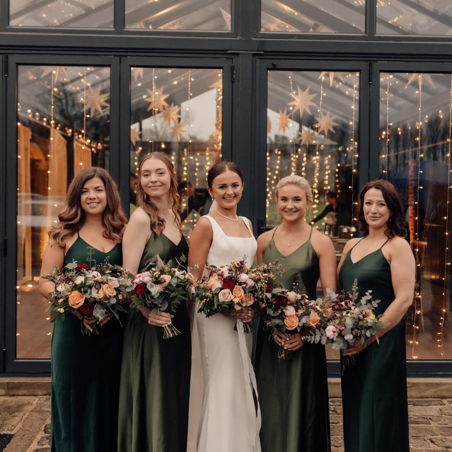 ✨ Behind every bride is an amazing squad of bridesmaids ✨ 

A dreamy afternoon looking through @oliviamedmondson gorgeou