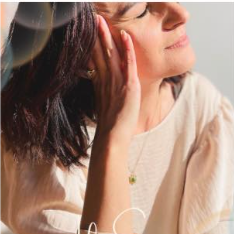 LilaSun - Sophrologue & Thérapeute spécialisée dans l'accompagnement de l'hypersensibilité et HPI thumbnail