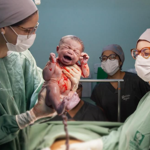 Clique aqui para orçamento de cobertura fotográfica de parto thumbnail