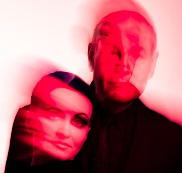 16. 7. Liebe & andere Illusionen - Theater Drehleier thumbnail