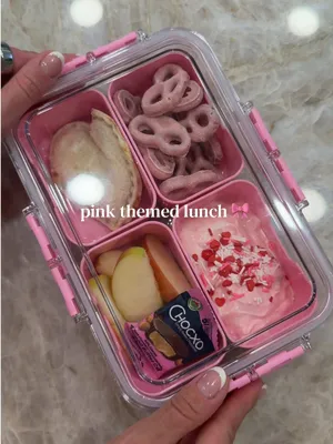 Packing my daughter a pink themed lunch 🎀💕 #schoollunchideas #lunchbox #asmrvlog #mealprepideas #kitchenessentials 