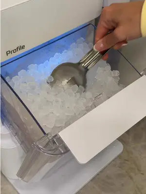 Setting up my new nugget ice machine 🧊🤍 #nuggeticemachine #bestkitchenappiance #asmrvlog #kitchensetup #kitchengadget 