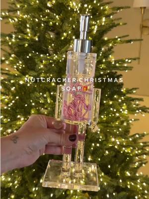 Make DIY Christmas soap with me 🎄🎅🏽 how cute are these acrylic nutcracker dispensers #christmas2025 #diychristmascrafts 