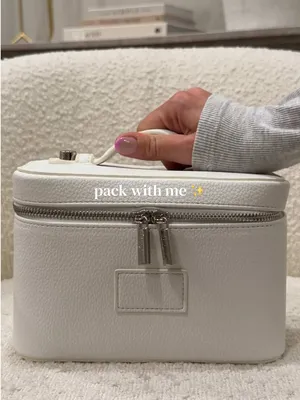 Pack with me for vacation 👜 ✨ #packwithmeasmr #packwithmeforvacation #packwithme #suitcasepacking #travelsizeproducts 