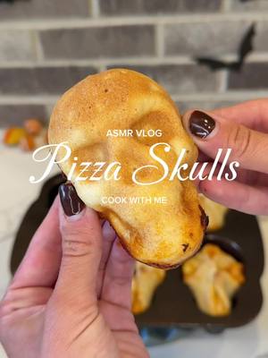 Spooky pizza skulls were an absolute hit & super easy to make 💀🍕 such a fun Halloween treat #halloweenideas #pizzaskulls