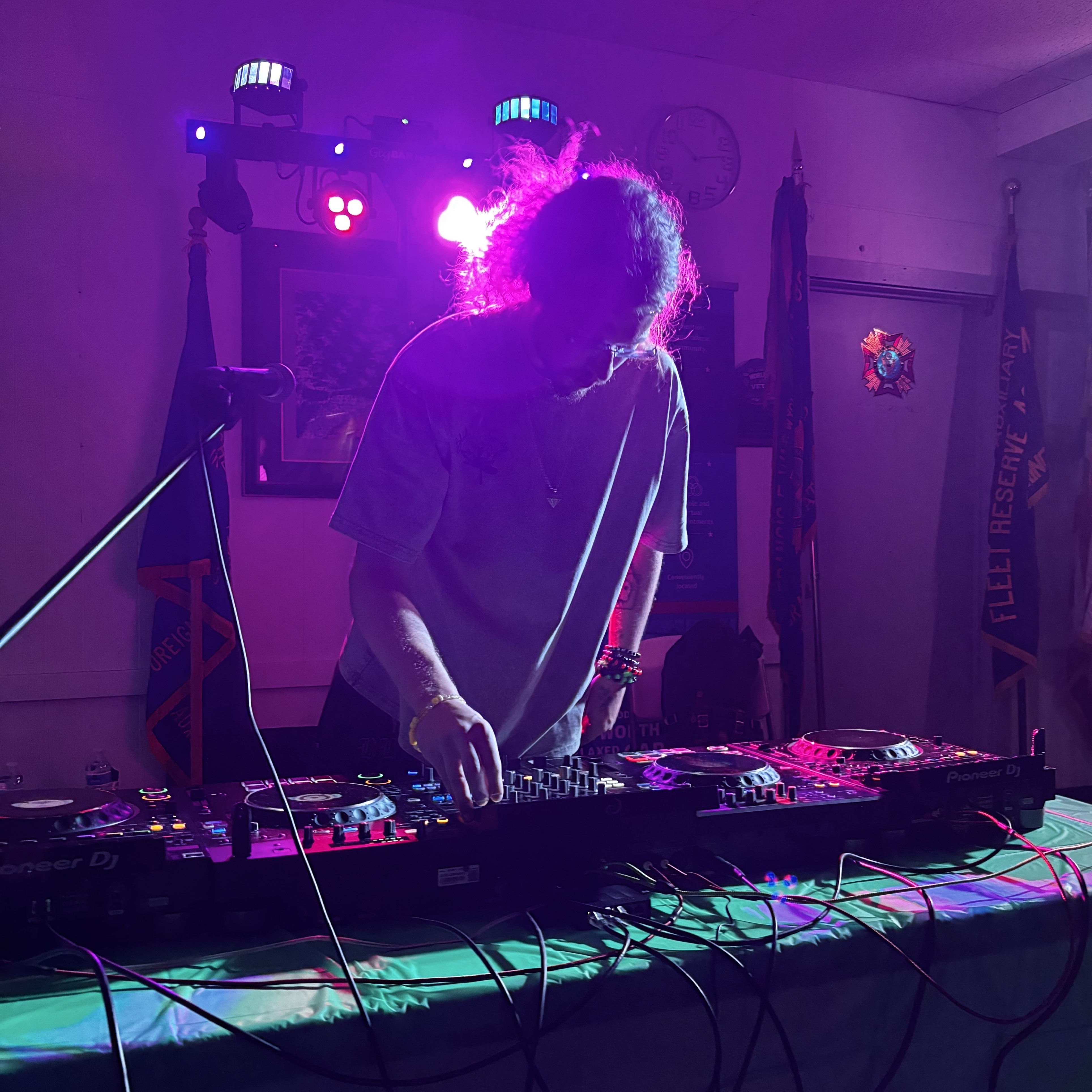 RELLICA - Audio, Lighting, & Production Lead / Hip-Hop/Rap & EDM Producer thumbnail