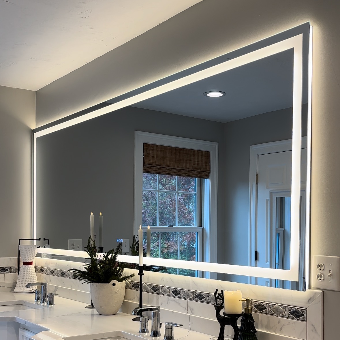 Amorho LED Mirror Code: Lorena10 thumbnail