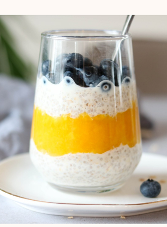 Déjeuner proteiné: overnight mangue & bleuets thumbnail