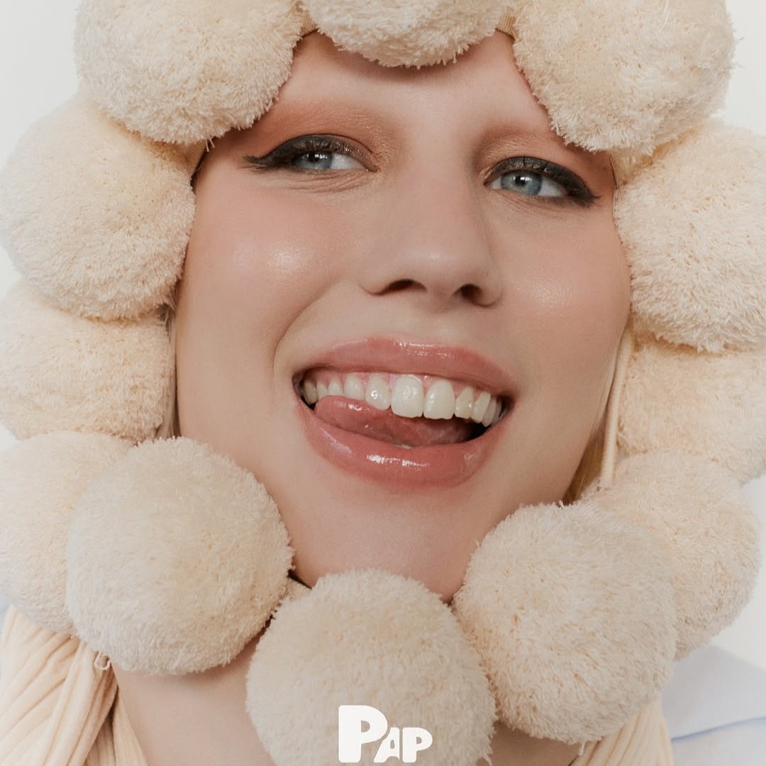 Pap Magazine - Canvas & Cloth thumbnail