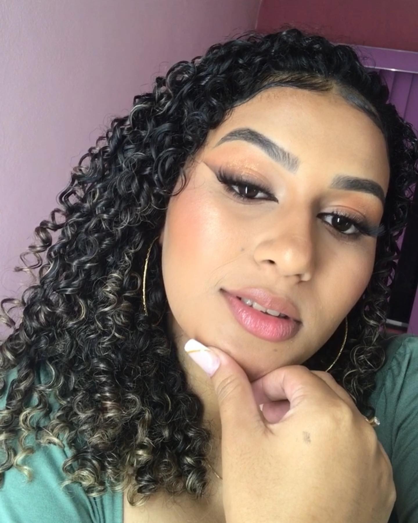 Olá gatonas! Essa make deu o que falar nesse final de semana rs 

Lembrando que eu ministro curso de automaquiagem e se 