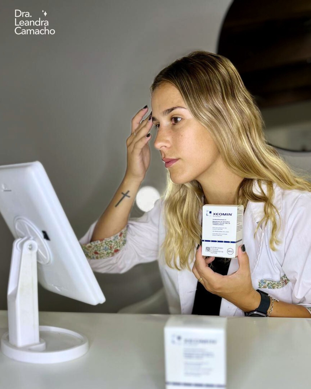 ¿Qué 𝒃𝒆𝒏𝒆𝒇𝒊𝒄𝒊𝒐𝒔 obtengo si me aplico 𝒕𝒐𝒙𝒊𝒏𝒂 𝒃𝒐𝒕𝒖𝒍𝒊𝒏𝒊𝒄𝒂? 💉✨

Cuando aplicamos toxina botulínica ...

✨ Atenuamos líneas d