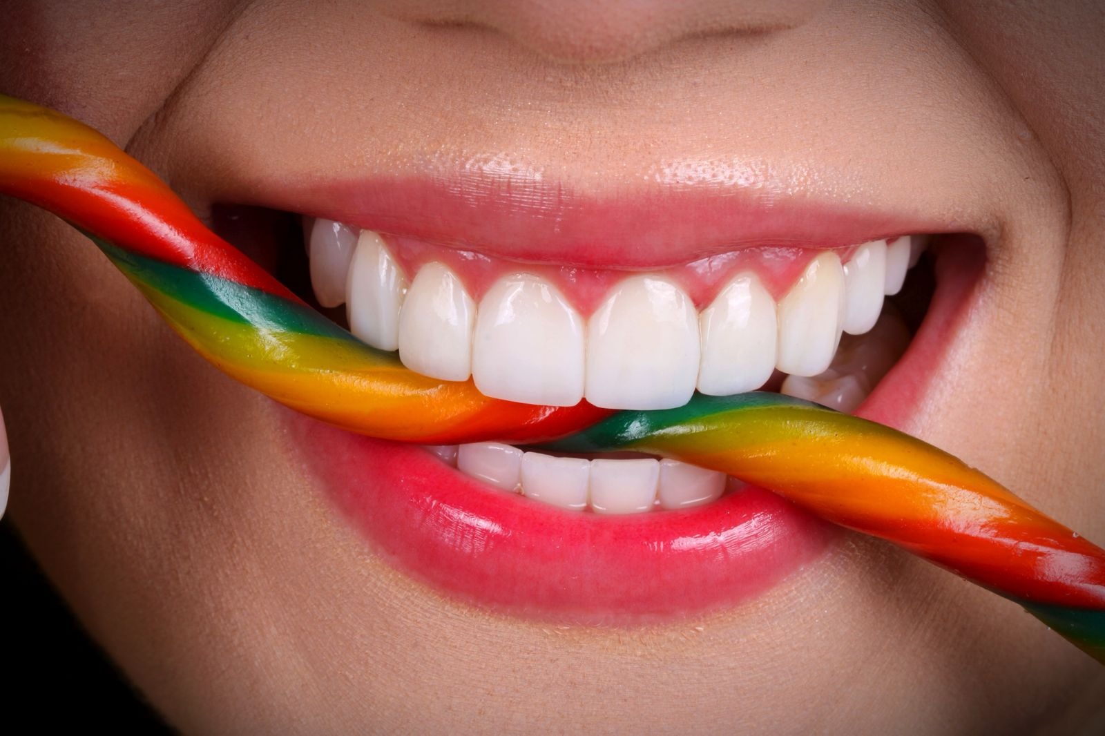 𝗖𝗹𝐢́𝗻𝗶𝗰𝗮 𝗟𝘆𝗻𝗱𝗮𝗻𝗮𝗿𝗮 𝗢𝗹𝗶𝘃𝗲𝗶𝗿𝗮 | 𝗗𝗲𝗻𝘁𝗶𝘀𝘁𝗮 𝗲𝗺 𝗦𝗼𝗯𝗿𝗮𝗹 on Instagram: "O que um sorriso branquinho pode fazer por você? Confiança, autoestima e felicidade! Aqui, cada antes e depois conta uma história incrível.

✨ Agende sua avaliação e transforme seu sorriso!

— ✨
Clínica Lyndanara Oliveira - Odontologia Estética e Ortodontia de excelência
📍 Rua Vicente de Paula 156, Coração de Jesus, Sobral

OdontologiaEstética #ReabilitaçãoOral #SorrisosPerfeitos #ClínicaLyndanara #CuidadoOdontológico #SaúdeBucal #EstéticaOdontológica #ConfiançaNoSorriso" thumbnail