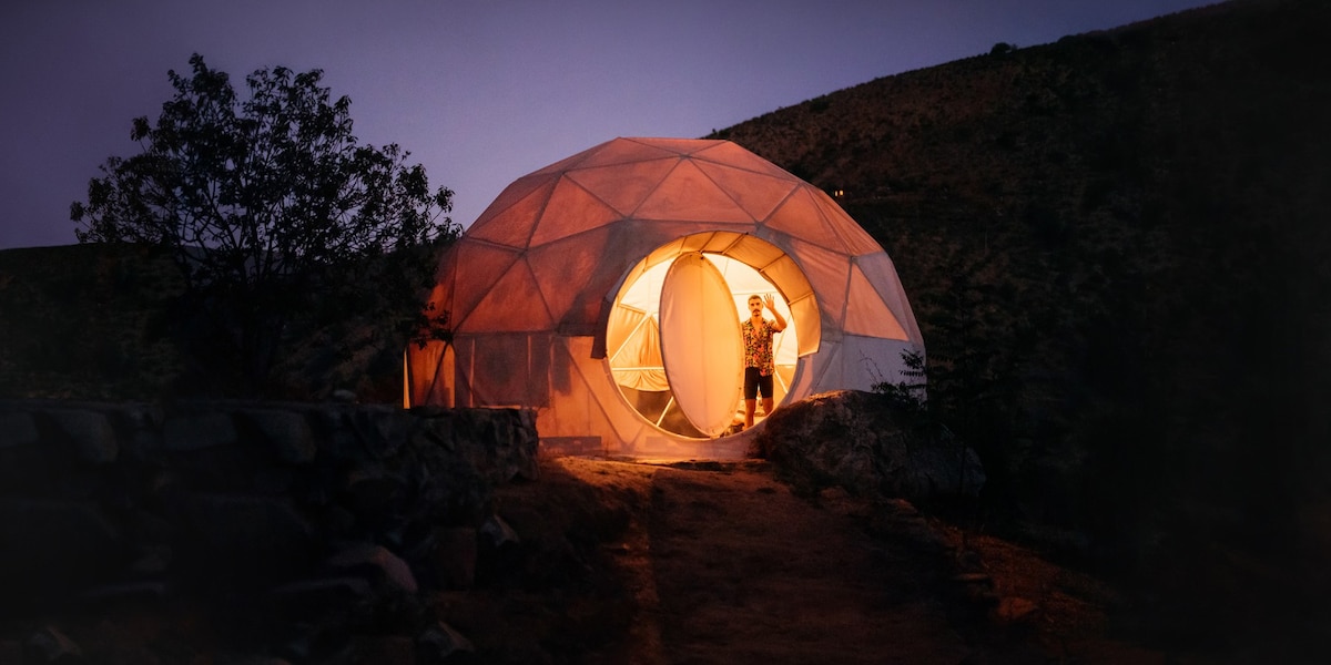 Find us on Airbnb thumbnail