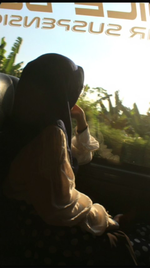 Street Photography Random in the Bus #fotograferjember #malang #cinematic #jemberkota #streetphotography #bus