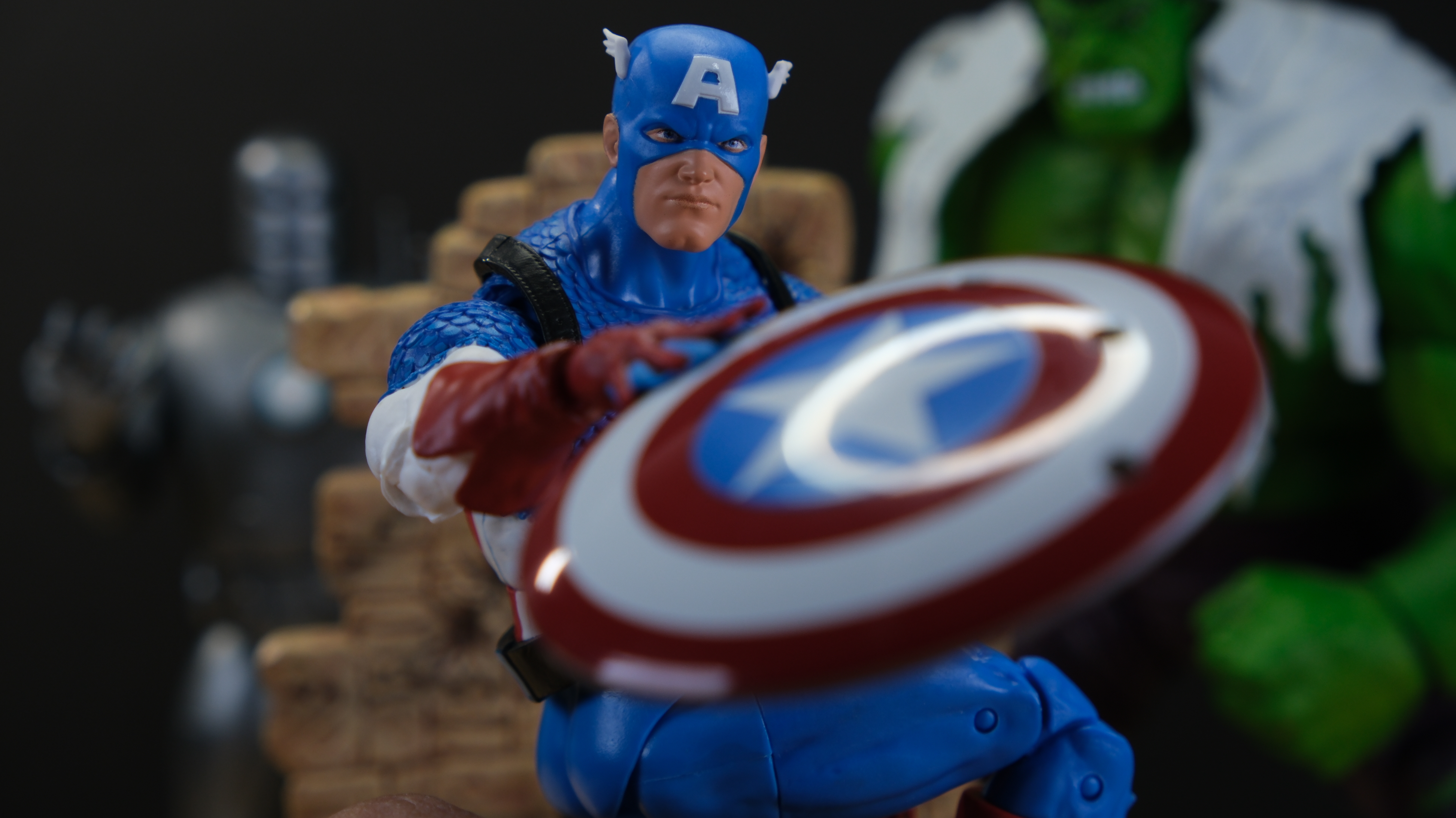 Toy Review: Captain America 20th Anniversary thumbnail