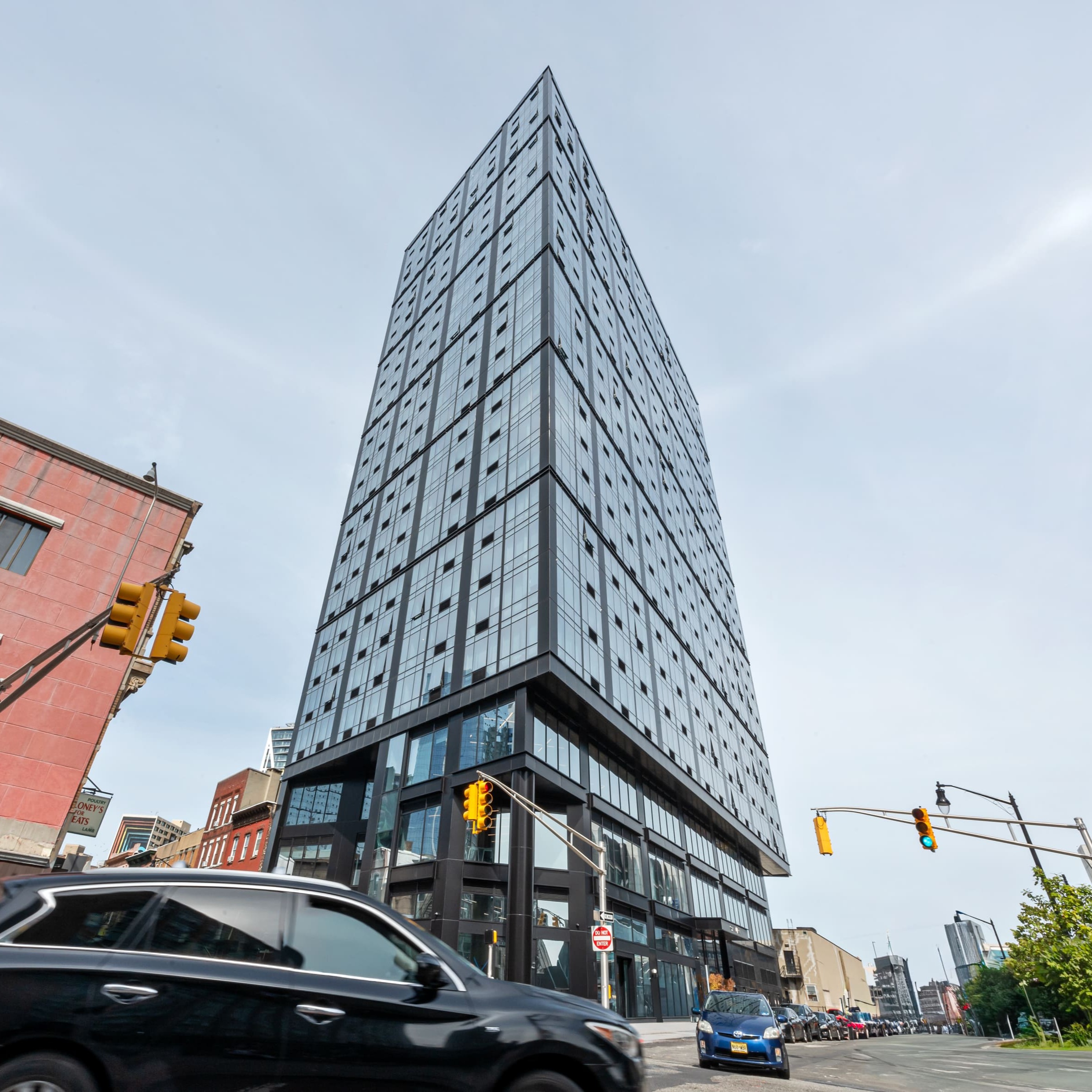 Liberty State Park to 632 Newark | Luxury Apartment Rentals in Journal Square, Jersey City thumbnail