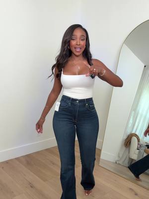 It’s going to be a denim fall- literally obsessed with these jeans! Too good!  Want to shop my looks? Tap my profile pic