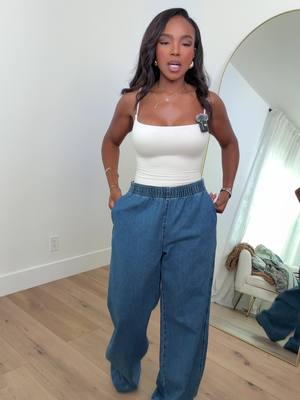 Are these jeans cute? Should I have gotten a smaller size? Want to shop my looks? Tap my profile pic  👉🏽 bio 🔗  👉🏽 tap “