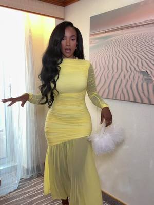 Dinner Date? Obsessed with this yellow 😍 Want to shop my looks? Tap my profile pic 👉🏽 bio 🔗 👉🏽 tap “SHOP OUTFITS ON LTK”