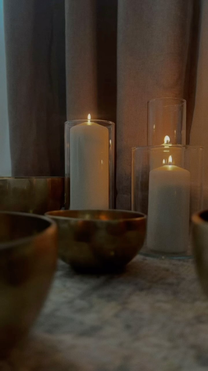 Give yourself time to be with yourself. 😌✨ 

Join me with the crystal singing bowls and a variety of other healing instr