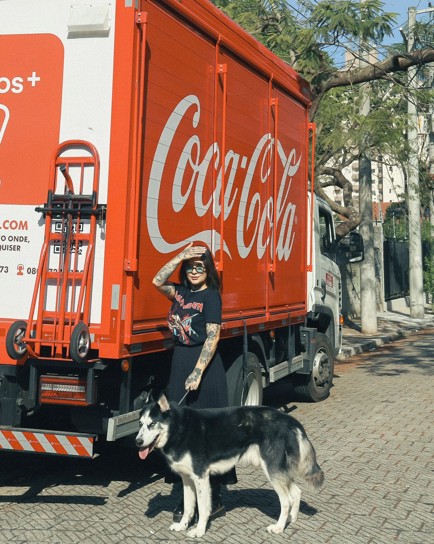 O ano era 2007 e você sonhava em tirar fotos no caminhão da @cocacola_br igual as garotas do Tumblr