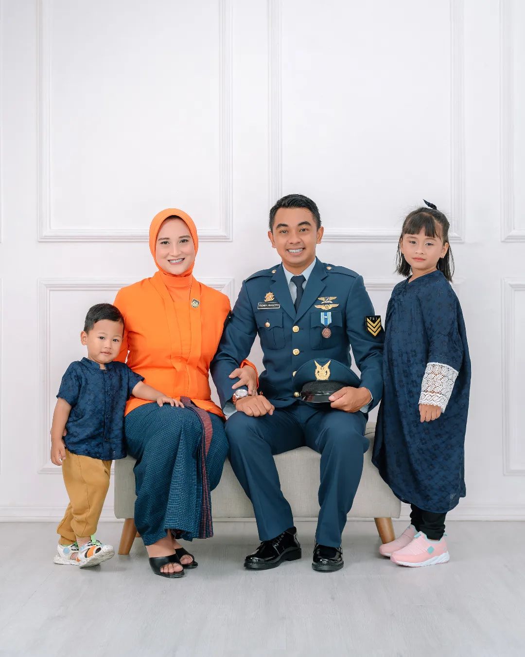 Family photo shoot
.
.
Untuk info booking dan price list bisa wa 089518811859 atau klik link di BIO bisa chat wa tanpa a