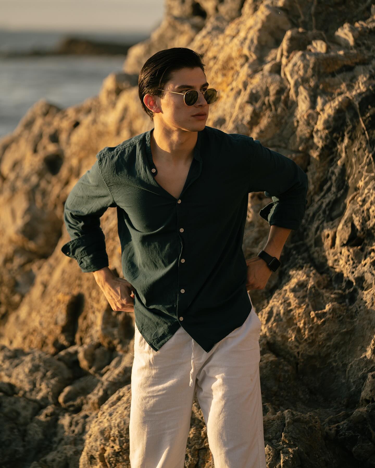 Beach day ☀️

So happy on how these turned out thank you 
Photographer @sydneyreyponce 

#beachday #photoshoot #model