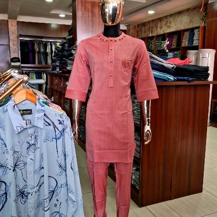 Italian Luxury 💯💯
🔥🔥🔥🔥🔥
FABRIC :
100% Italian Pura lana vergine extra fine Fabric

All outfits available to order!
S, M,