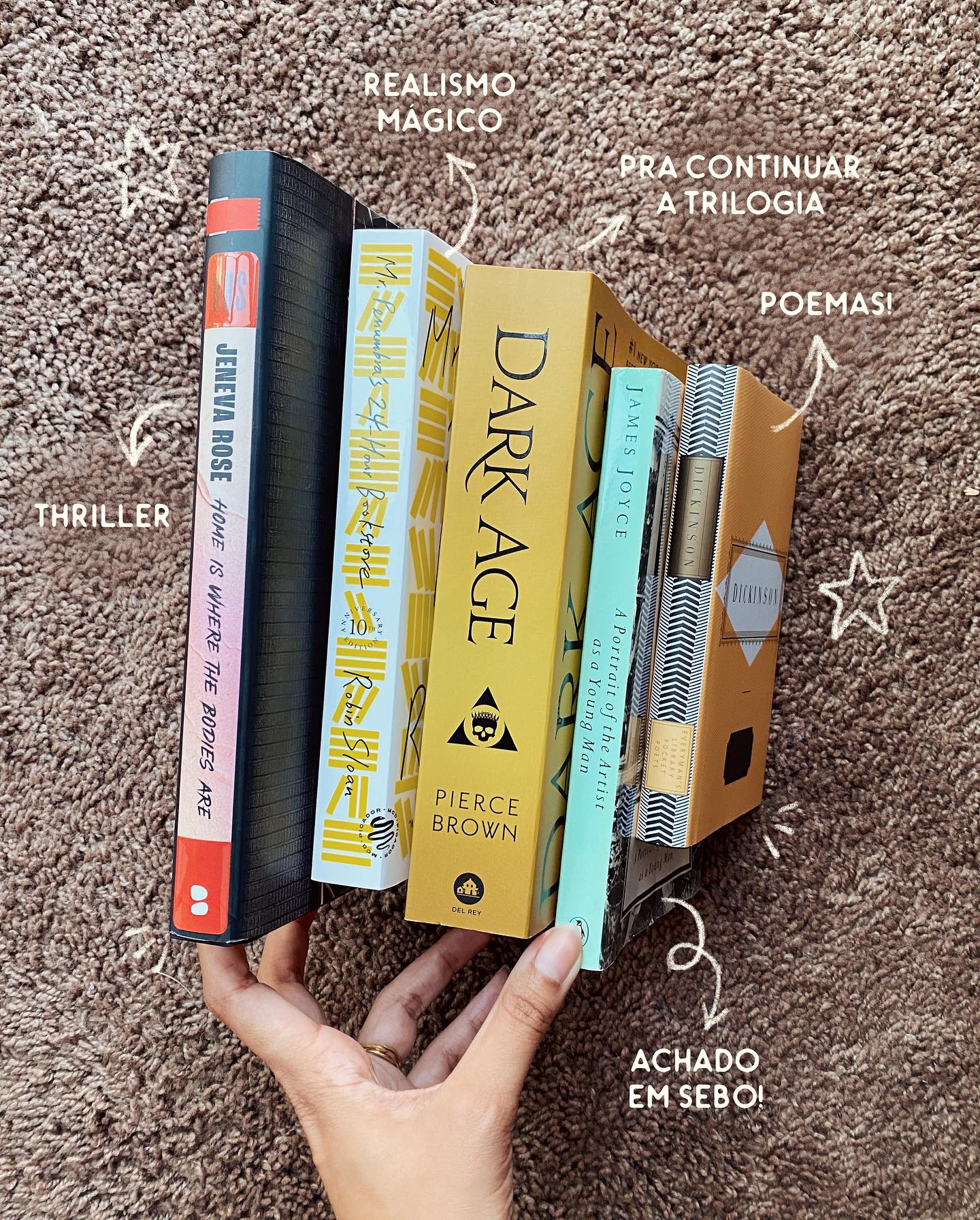 um #bookhaul de junho com alguns achadinhos da minha última viagem! qual a capa que vocês acharam mais bonita? 📙

#june 