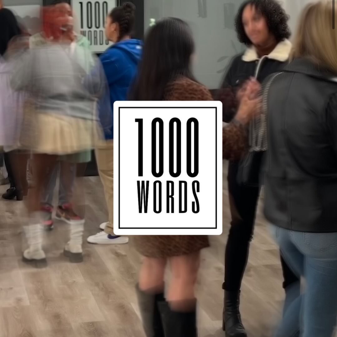 1000 Words Gallery Interview thumbnail