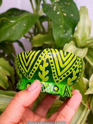 Coité Grafismos 🌿🌳🏹  Esse coité foi feito especialmente para o Caboclo Ariri, um grande amigo que tenho. 💚☺️  . . Também