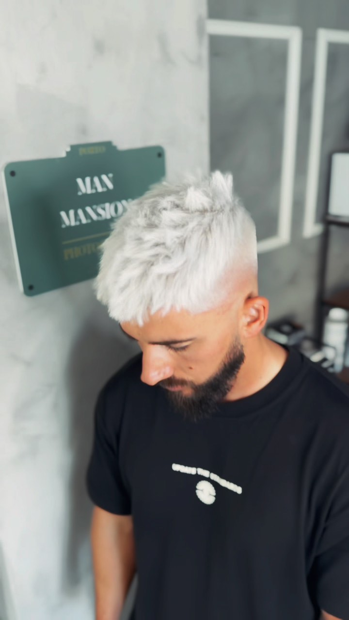 ❄️ ❄️❄️❄️ Trabalho equipa Manmansion ❄️❄️❄️❄️ @rubencardosohairst @tiagoo_fraga @kustodio_barber @joaopintothebarber ⚫️⚫