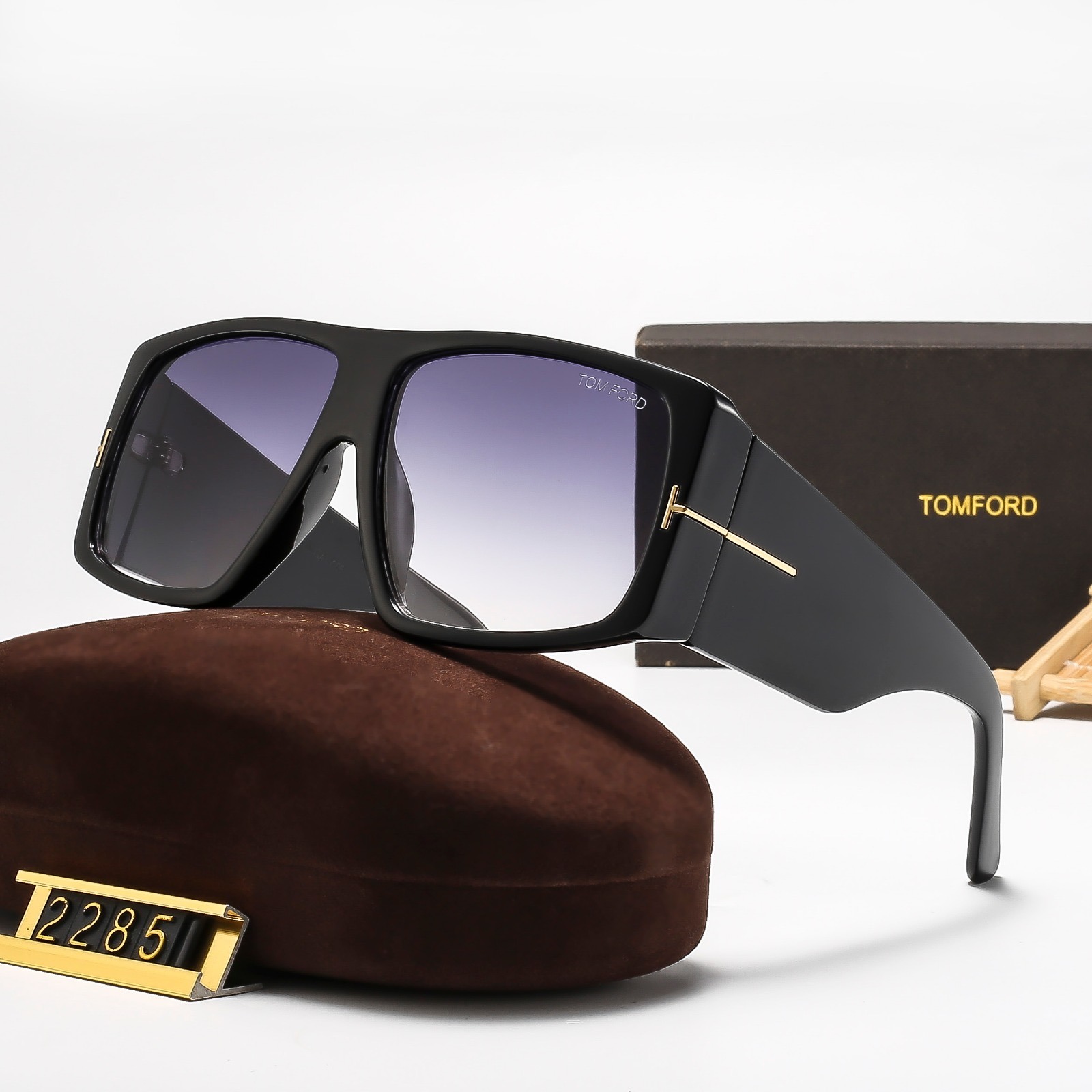 Tom Ford Glasses thumbnail