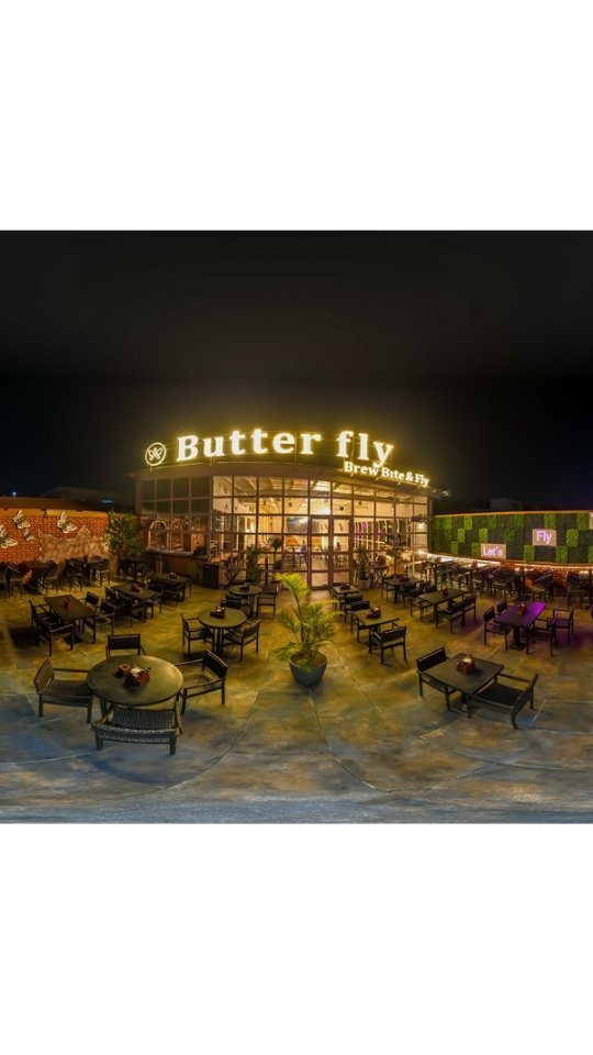 Butterfly Brew is not just a brewery; it's a vibe! Crafted brews, delectable cocktails, and delicious bites await.🍹 

Jo