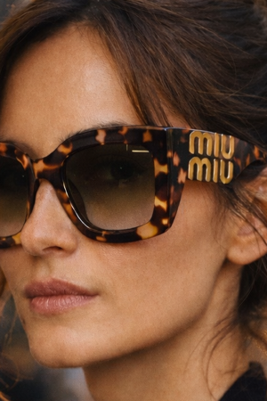 Essayer cette lunette Miu Miu 💗 thumbnail